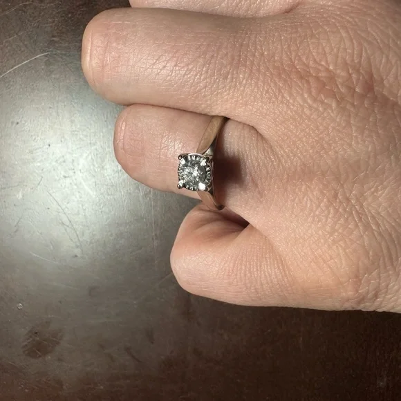 Timeless 10K white Gold Solitaire Ring - Picture 3 of 9